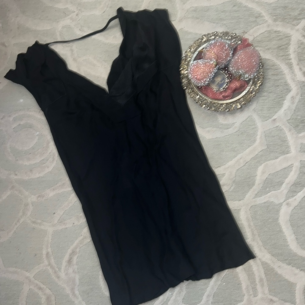NWT🌷ANTHROPOLOGIE CORDELIA🌷Black silk rayon sheer ruffled cap sleeve blouse